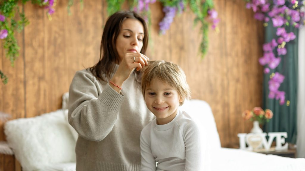 Can Lice Jump or Fly From One Head to Another?